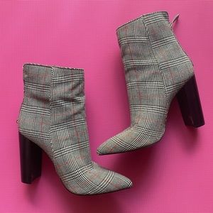 Steve Madden Trista Plaid Booties
